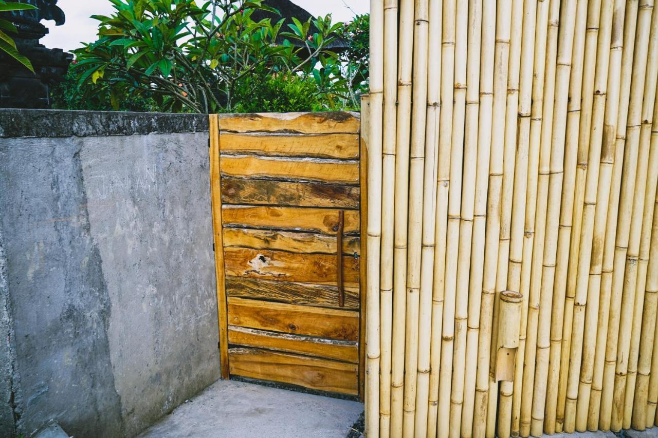 ホテルSix Cubes Ubud エクステリア 写真
